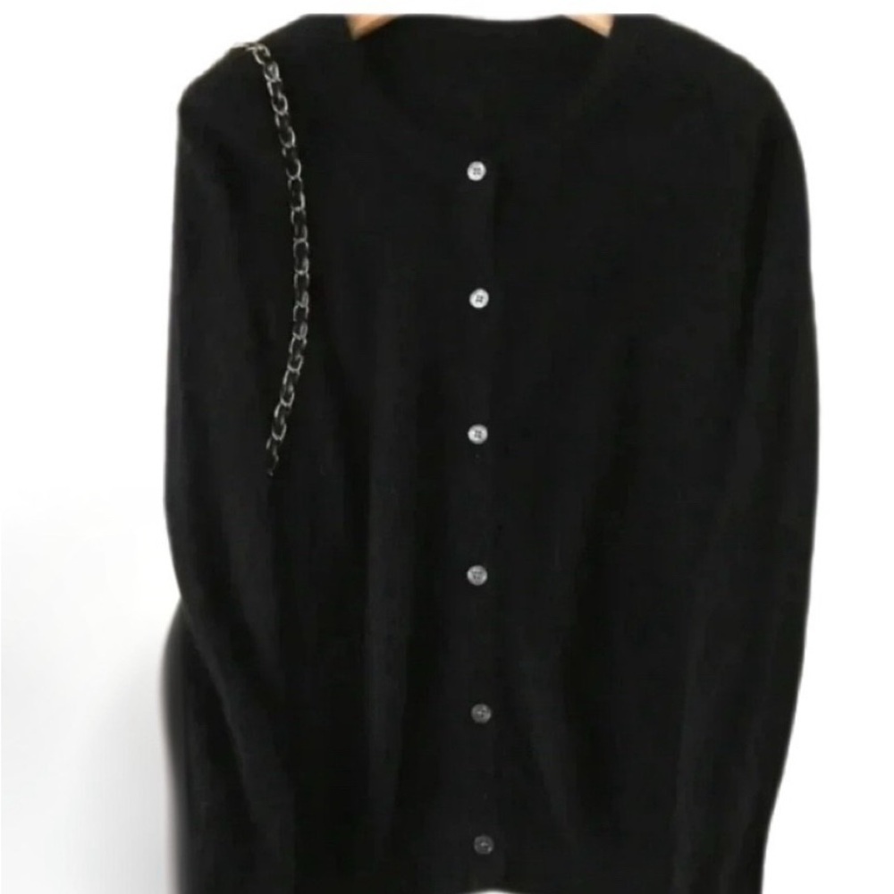 Black 100% Mink Cashmere Cardigan Button Front Classic Lightweight Sweater NWT - Picture 2 of 9